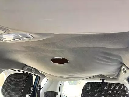 Retapizando el techo del coche. Arreglamos tapiceria descolgada en el techo de tu coche en Valdemoro, Madrid